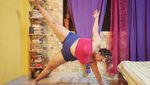 Keren! Foto-foto Wanita Gemuk Lakukan Pose Yoga