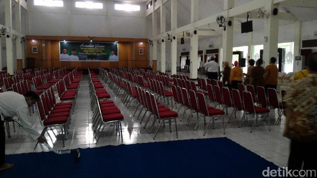 Persiapan di asrama haji Donohudan, Boyolali menyambut jemaah calon haji.  