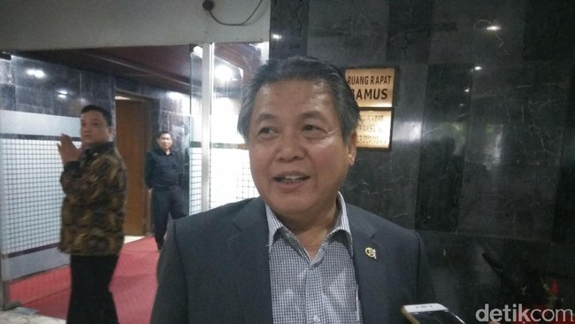 Janji Jokowi Gaji PNS Naik Bulan Depan