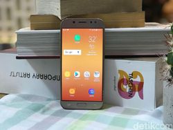 10 Ponsel Paling Laris Diburu di Indonesia Sepanjang 2017