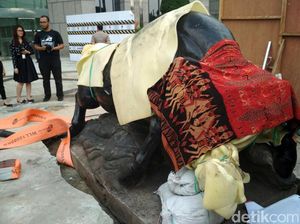 BEI Pajang Patung Banteng Wulung di Depan Gedung