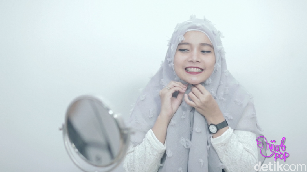 Tutorial hijab segi empat bulu-bulu. 