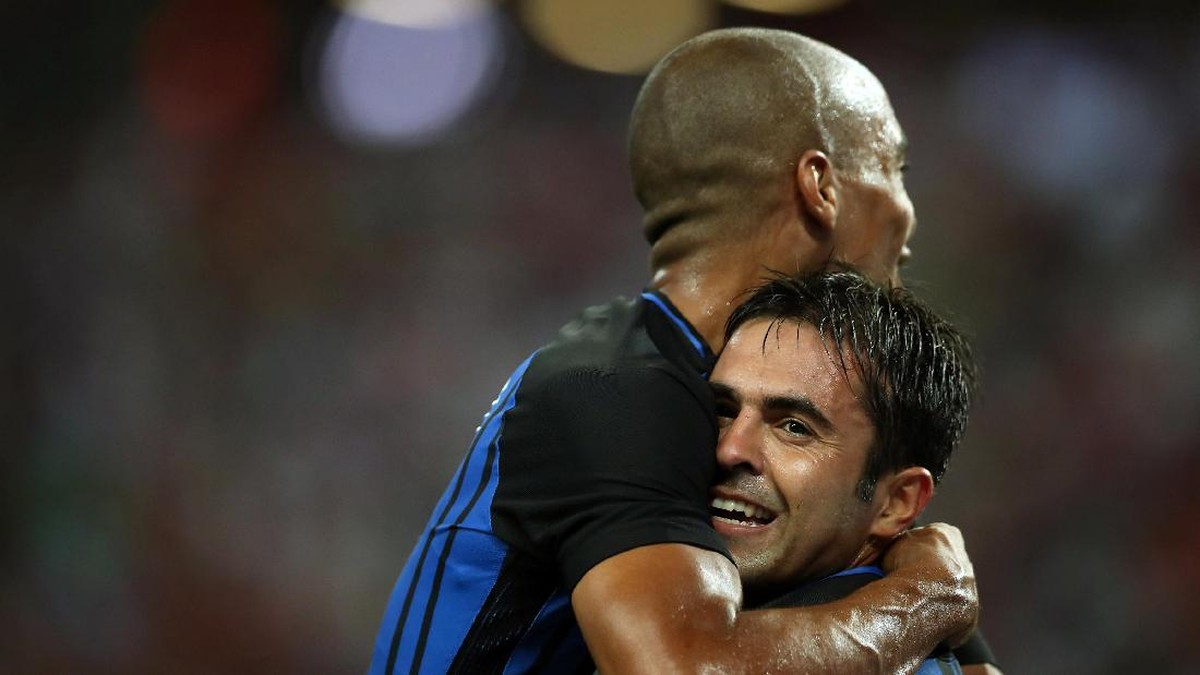 Inter Milan saat melawan Bayern Munich (Yong Teck Lim/Reuters)