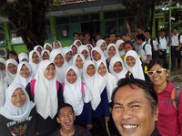 Sosialisasi tentang Proyek Botol, minimum waste lifestyle menuju Zero Waste lifestyle di Smp Negeri 1 Pandak Bantul (dok Josh Handani/Rumah Inspirasi Jogja)