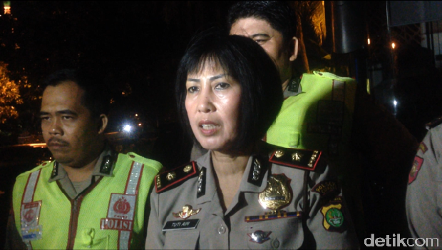 Kapolsek Ciracas Kompol Tuti.