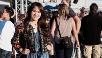 Akhirnya, Sheryl Sheinafia manyambangi John Mayer di konser sang idola. Foto: Instagram Sheryl Sheinafia