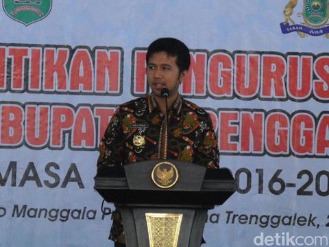  Bupati Trenggalek Emil Elestianto Dardak