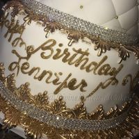 Mewahnya Kue Ulang Tahun JLo Setinggi 6 Tingkat dengan Taburan 10.000 Swarovski