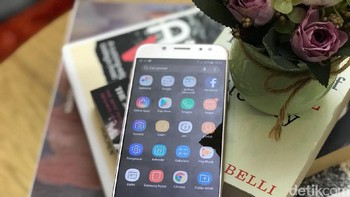 Bagian atas dan bawah terdapat antena. (Foto: detikINET/Adi Fida Rahman)