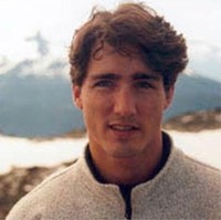 Justin Trudeau bukan sekadar pria tampan yang menjual wajahnya. Trudeau merupakan pria yang memiliki dua gelar sarajana yaitu sarjana literatur dari Universitas McGill dan sarjana pendidikan dari Universitas British Columbia. Pada tahun pertamanya kuliah, dia kerap mengikuti kompetisi debat. Foto: Istimewa