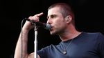 Hufh! Nyanyi Bareng Liam Gallagher Ditunda Sampai Tahun Depan