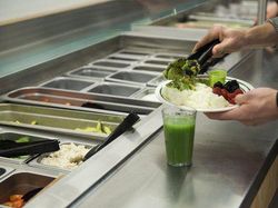 Menengok Kantin Mewah Facebook yang Menyimpan Kisah Sedih