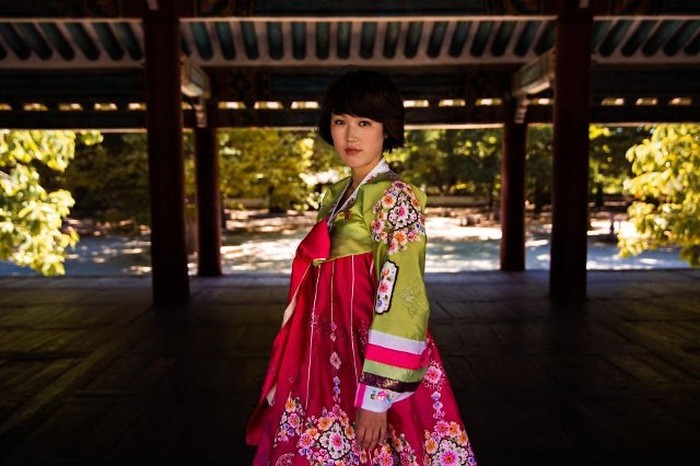 Ilustrasi Wanita Korea Utara. Foto: Mihaela Noroc Ilustrasi Wanita Korea Utara. Foto: Mihaela Noroc