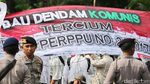 Komisioner Komnas HAM Natalius Pigai Temui Massa Aksi 287