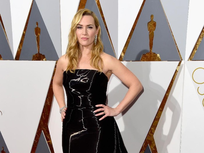 HOLLYWOOD, CA - FEBRUARY 28:Actress  Kate Winslet  attends the 88th Annual Academy Awards at Hollywood & Highland Center on February 28, 2016 in Hollywood, California.  (Photo by Frazer Harrison/Getty Images)