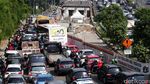 Ngeriiii! Macet Akibat Proyek Flyover Pancoran