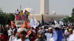 Suasana Orasi Massa Aksi 287 di Monas