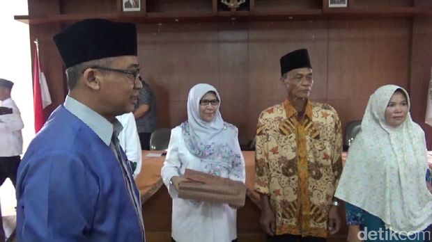 11 Tahun Menabung, Tukang Becak di Tasikmalaya Naik Haji