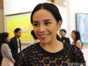 Jokowi-Prabowo Pelukan, Angel Pieters Makin Bangga Jadi Orang Indonesia