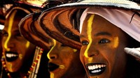 Sayangnya, pencurian istri ini sering menjadi perselisihan antara istri muda dan istri tua. Wanita yang dicuri pun harus hidup bersama suami barunya dan meninggalkan keluarga lamanya (Niger Travel and Tours)