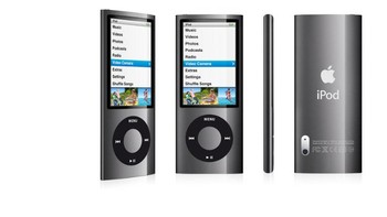 Apple menanamkan kamera di iPod Nano generasi kelima. Selain juga desain yang makin menarik. Foto: istimewa