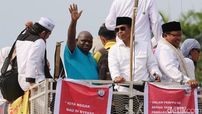 Komisioner Komnas HAM Natalius Pigai Temui Massa Aksi 287
