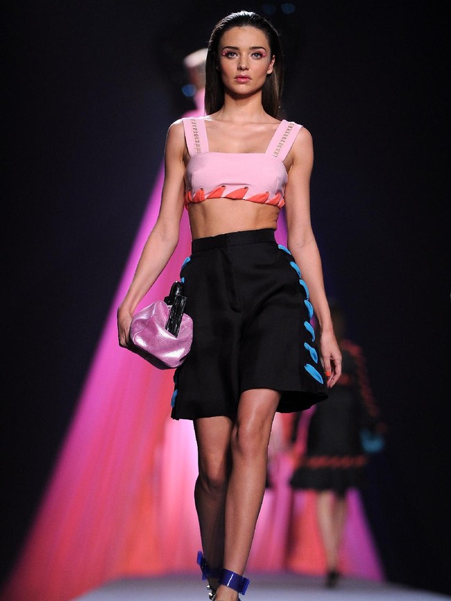 Duduk di urutan terbuncit, model Australia menghasilkan US$ 6 juta. Selain dari modeling, pundinya juga bertambah berkat lini kosmetik organiknya, Kara Organics. (Foto: Getty Images)