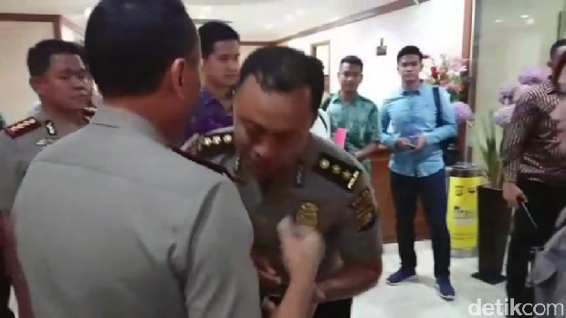 Kisah di Balik Video Irjen Iriawan Menangis Pamitan ke Spripim 