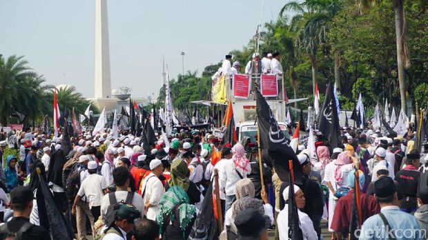 Kumpul di Patung Kuda, Massa Aksi 287 Berorasi