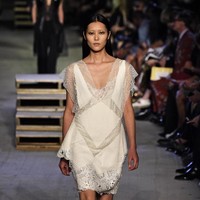 Liu Wen menjadi satu-satunya model Asia yang berhasil masuk dalam daftar ini. Ia mencetak penghasilan US$ 7 juta. (Foto: Getty Images)