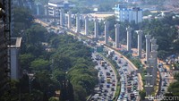 Tiang-tiang MRT telah berdiri di sepanjang Jalan TB Simatupang.