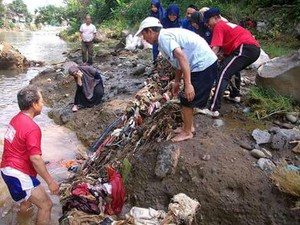 Ayo Sama-sama Bikin Sungai Ciliwung Makin Cantik