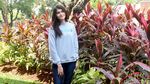 Gaya Santai Agatha Valerie di Lokasi Syuting