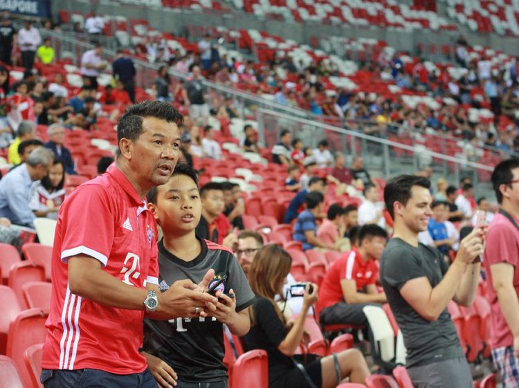 Meriahnya Laga Bayern vs Inter di Singapura