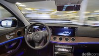 Pabrikan mobil mewah Mercedes-Benz sudah menyiapkan infrastruktur untuk mendukung mobil tanpa sopir. Foto: Mercedes-Benz/Bosch