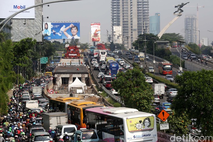 Malas Jalan Kaki, Selamat Menikmati Macet DKI