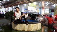 Kecintaannya pada dunia balap membawa Keanon bermimpi menjadi pembalap Formula 1 yang mendunia. Untuk itu Keanon terus mengejar impiannya dengan menekuni Formula 4 (F4). (Foto: Yuki Kato dan Keanon (Instagram Keanon)
