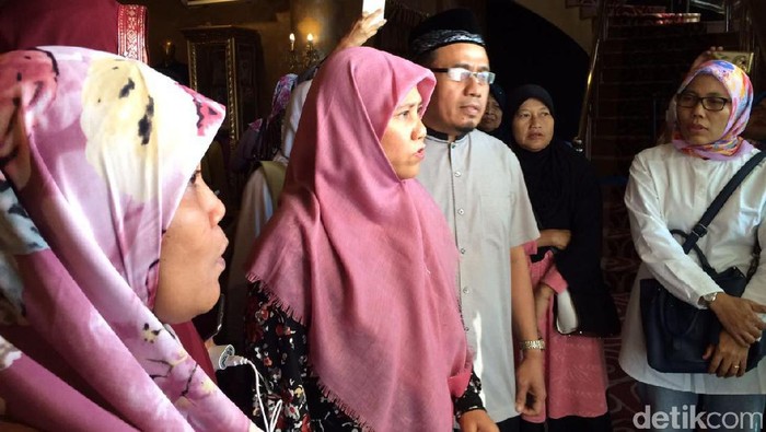 Ratapan Jemaah First Travel: Pak Jokowi Tolong Turun Tangan