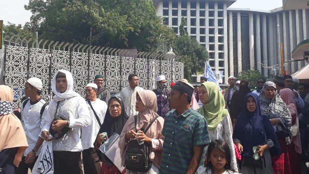 Massa Aksi 287 Mulai Bergerak dari Masjid Istiqlal ke MK