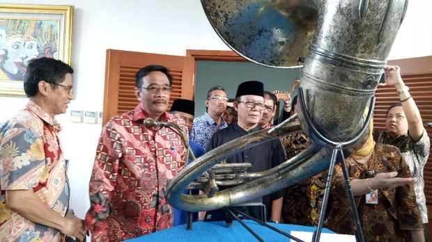 Djarot terkesan dengan alat musik Betawi, Tanjidor.