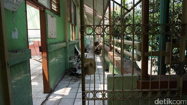 Akan Direnovasi, Penghuni Kawasan Sekolah di Pinangsia Ogah Pergi