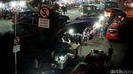 Malam Hari, Pedestrian Pasar Rebo Dikuasai PKL
