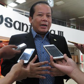 Taufik Kurniawan.