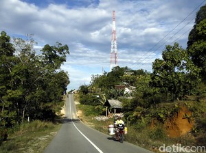Mengatur Cluster Wilayah dan Jadwal Refarming 2,1 GHz