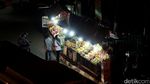 Malam Hari, Pedestrian Pasar Rebo Dikuasai PKL