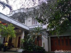 Penggerebekan Sindikat Kejahatan Siber Internasional di Pondok Indah