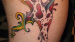 Terlalu Cinta Makanan, Intip Kreasi Tato Unik di Jari Sampai Kepala Orang Ini!