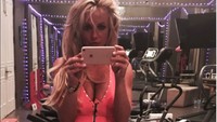 Sejak dahulu, Britney dikenal sangat senang olahraga. (instagram @britneyspears)  