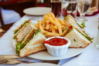 Enaknya Bersantai Menikmati Sandwich Spesial di 5 Kafe Ini