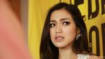 Jessica Iskandar, Pretty in White!
